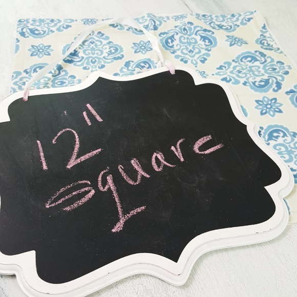 Six Blue Damask Cotton-Linen Napkins & Holders - Picture 8 of 8